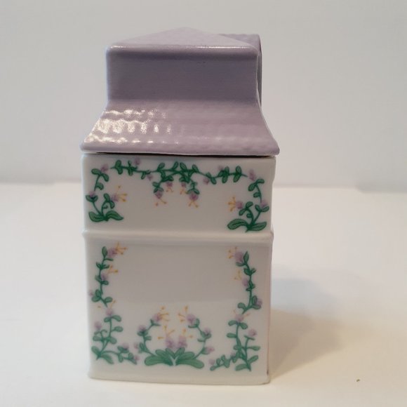 v i n t a g e :: 1989 The Lenox Spice Village  | MARJORAM House - Picture 8 of 11